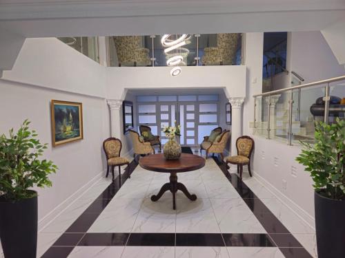 Bluewater Bay Casa | Sixty On Whales