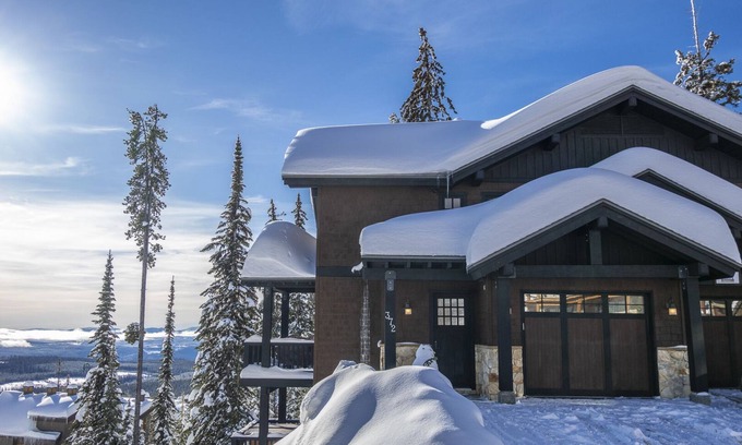 Big White Ski Resort Casa | Reserve ahora para las vacaciones de Navidad 2019/2020! Esquí de entrada / salida, 4 dormitorios, vistas increíbles.