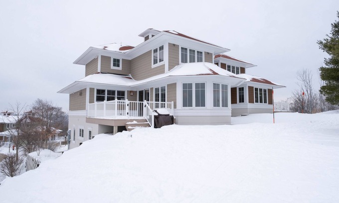 Thompsonville Casa | Ski in Ski Out Mountaintop Condo at Crystal Mountain Resort!