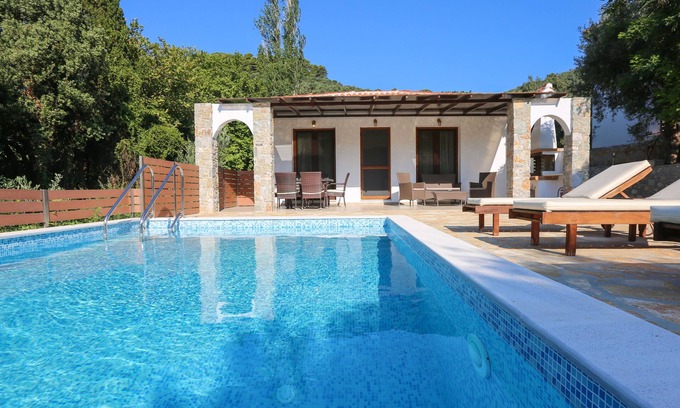 Skiathos Town Villa | Skiathos Island Villas