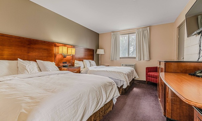 Burlington Hotel | Skyview Inn