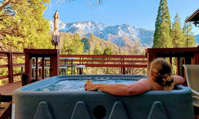 Camp Nelson Casa | Slate Mountain View Hot Tub Sequoias Trail of 100 Giants River EV