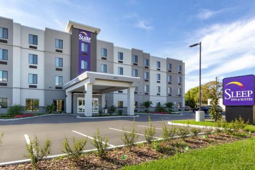 Sun Bay South Hotel | Sleep Inn & Suites Tampa South