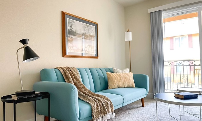 Oklahoma City Apartamento | Sleepover: Welcoming 1BD/1BA + Gym & Pool - OKC