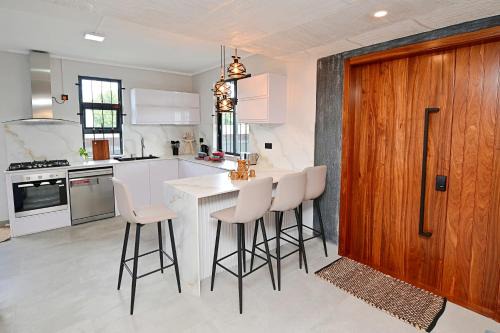 Vacoas-Phoenix Casa | Smart & Modern 2BR Home in Secure Gated Area