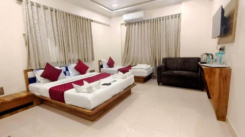 Prabhadevi Hotel | Smooth Checkin By Edition Blue - Mumbai