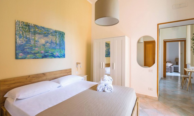 Vittorio Emanuele Apartamento | Smooth Vibes at Chiaia by NapoliApartments
