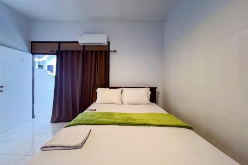 Pemogan Hotel | SN Guest House Near Trans Studio Mall