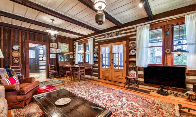 Lake Junaluska Casa | Snowbird-friendly house near golf with pool, mountain view, gas grill, & deck