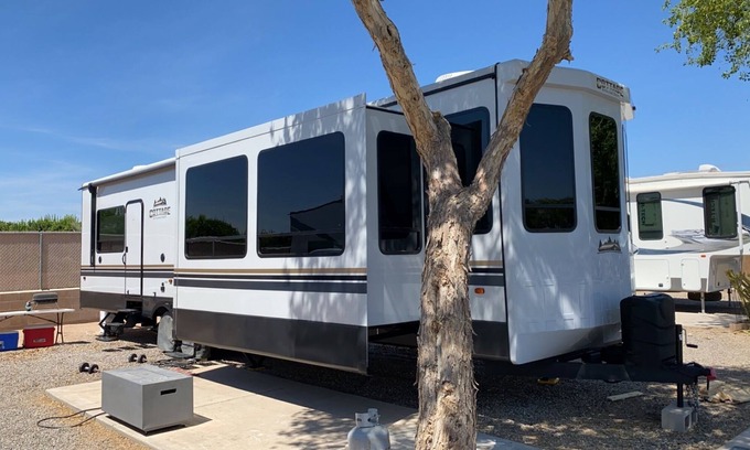 Yuma Casa | SNOWBIRDS - RV CEDAR CREEK COTTAGE