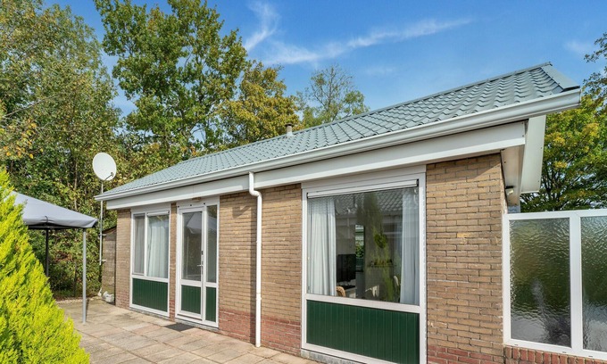 Baarland Casa | Snug holiday home in Baarland with terrace