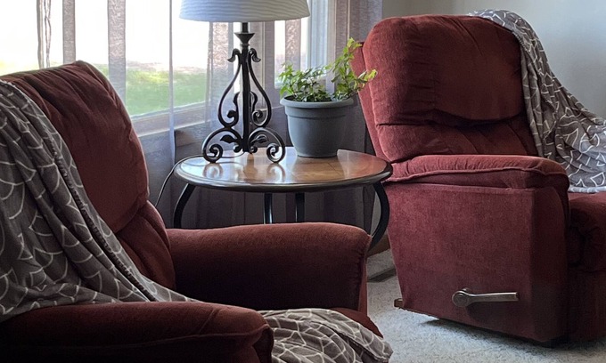 Emery Casa | Snuggle Inn….. in this cozy home 6 minutes from I-90