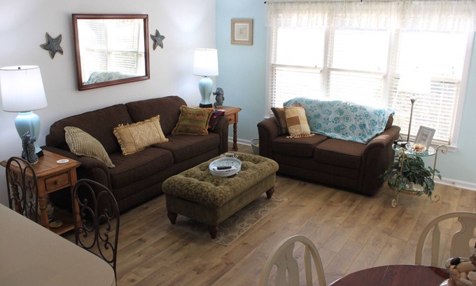 Sea Trail Condominio | Sea Trail Resort - Playa 1 milla, en campo de golf, planta baja, ropa de cama proporcionada