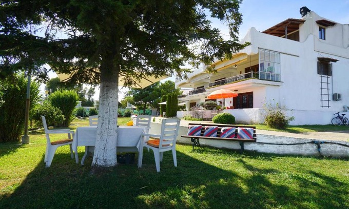 Lefkippos Casa | Solon and Teo Summer House in Avdira beach