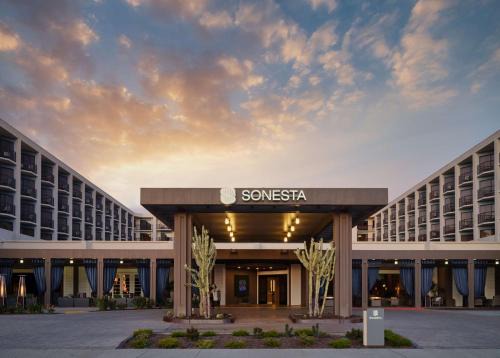 South Redondo Hotel | Sonesta Redondo Beach and Marina