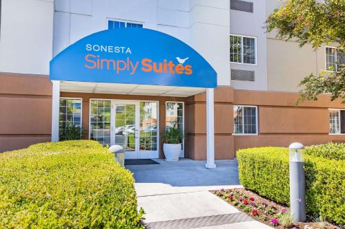 Fairbanks Hotel | Sonesta Simply Suites Houston Brookhollow
