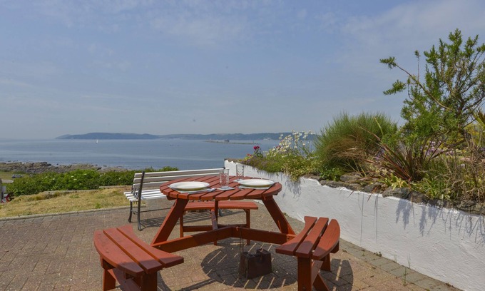 Down Thomas Cabaña | SOUNDVIEW, family friendly, country holiday cottage in Down Thomas