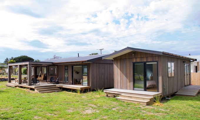 Mangawhai Heads Casa | Spa and a 5 minute walk to the water