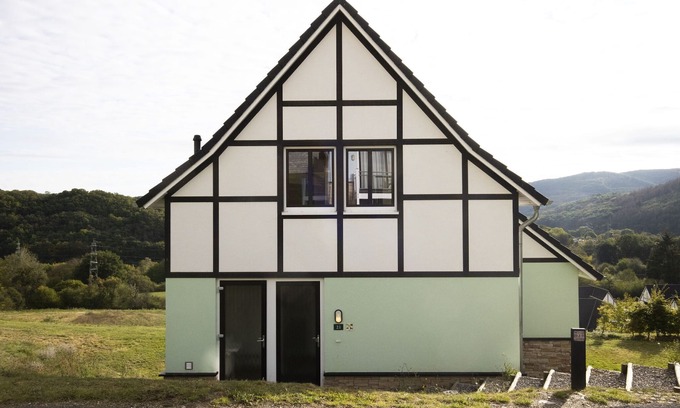 Heimbach Villa | Retiro de spa en las colinas de Eifel