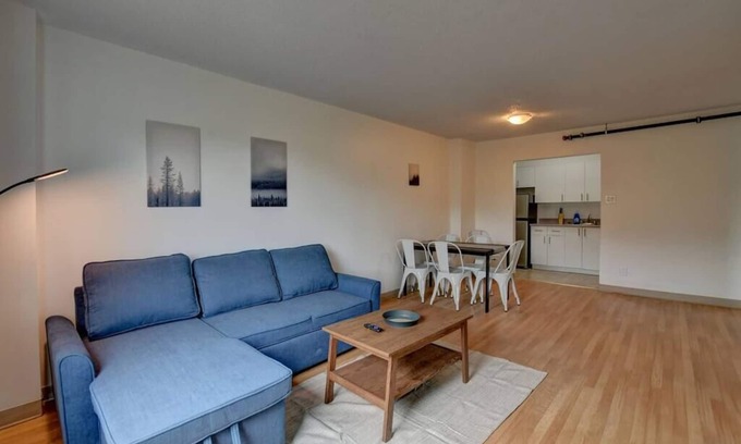 Laval Apartamento | Spacious 1 bedroom in Laval, wifi,parking all incl