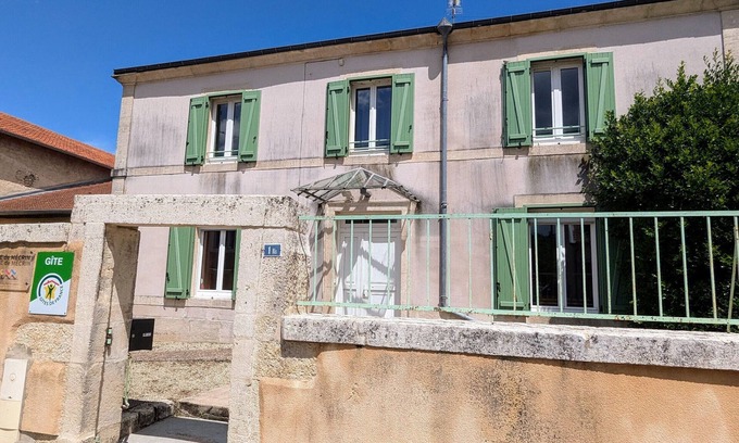 Mecrin Cabaña | Casa rural en Mécrin: 10 pers, cerca de Commercy, terraza, jardín, accesibilidad, WIFI