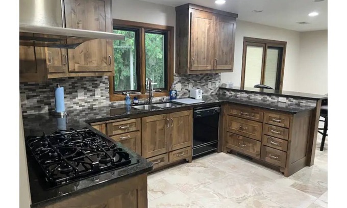 Branch Casa | Spacious 2-bedroom country home on 17 wooded acres