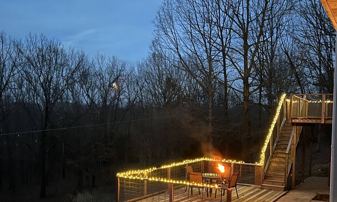 St. Robert Casa | Spacious 3 Bed and 3 Bath home with basement