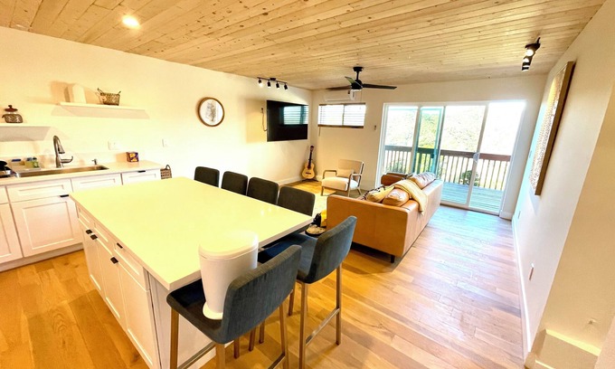 Sylvia Park Apartamento | Spacious 3-bedroom/ 2 bath apartment in Topanga Hills with AC