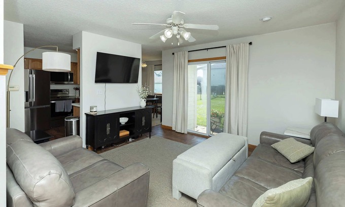 Altoona Casa | Spacious 4-Bed/2.5 BA Modern Home