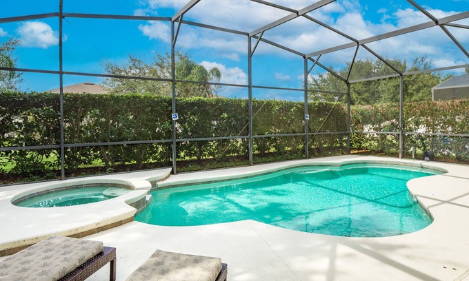 Legacy Park Villa | ⭐ Spacious 5 bed, 4 bath Property | Games Room | Private Pool | Mins to Disney ⭐