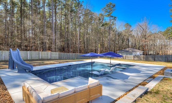 Evans Casa | Spacious 5BR Masters Retreat: Heated Pool/Spa, Theater, Basketball Court & More!