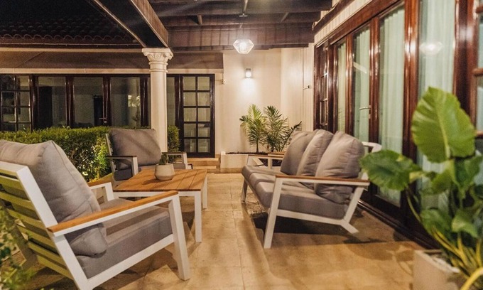 Opal Casa | Spacious 6-bedroom house in lovely Noord, near the best beaches and hotel areas