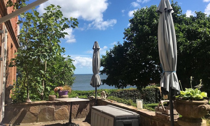 Bolshavn Apartamento | Spacious apartment with sea views, terrace and access to the garden