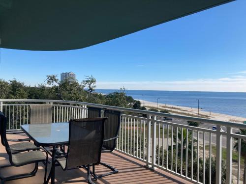 Gulfport Casa | Spacious Beachview End Unit in Legacy Tower 1-501 - 3 bedroom 3 bath condo