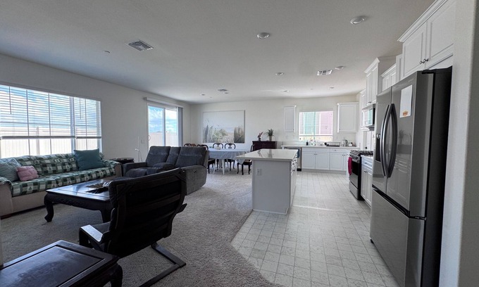 Riverside Casa | Spacious Bright New Build - 2 Bedrooms - All to Yourself