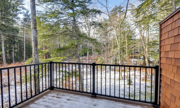 North Conway Apartamento | Spacious Conway Vacation Rental w/ Pool Table