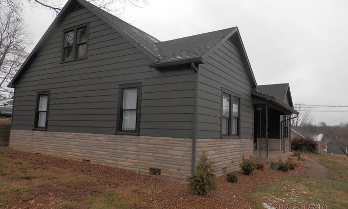 Tell City Casa | Spacious family-friendly 4-bedroom house in downtown Tell City