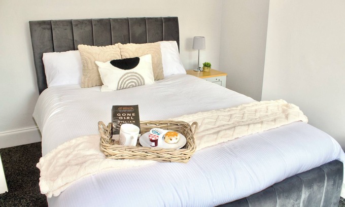 St Helens Apartamento | Spacious Flat in St Helens, Merseyside Free Wi-Fi