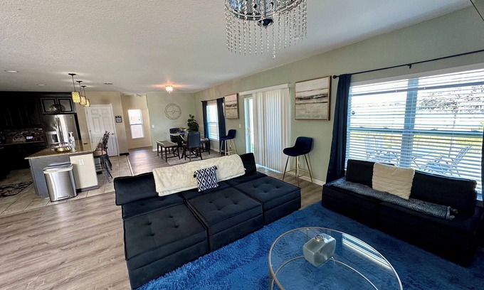 Marbella Casa | Spacious Fun & Convenient