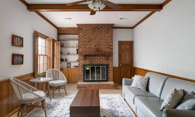 Greensboro Apartamento | Spacious Golf Course Townhouse