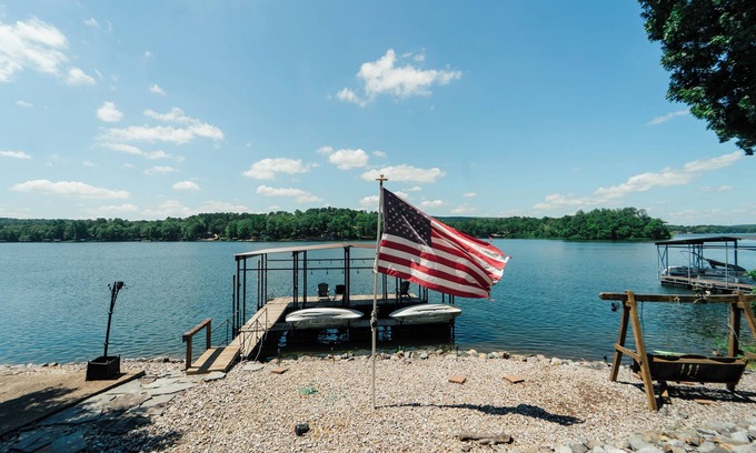 Hot Springs Village Apartamento | Spacious Lakeside Apartment with Pool Table