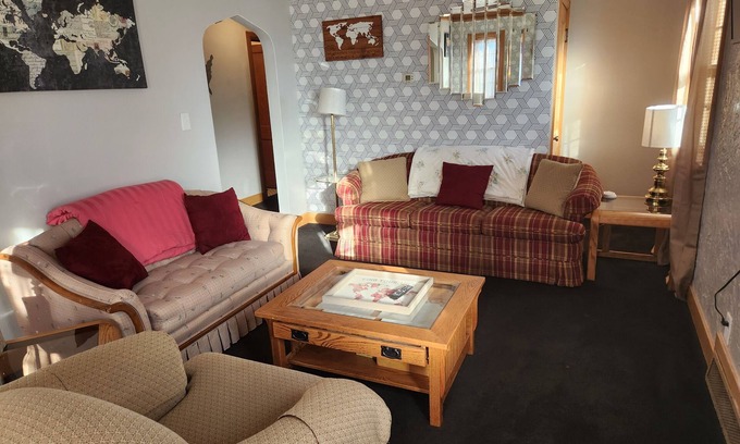 Austin Apartamento | Spacious luminescence apartment with Patio. Pet-Friendly