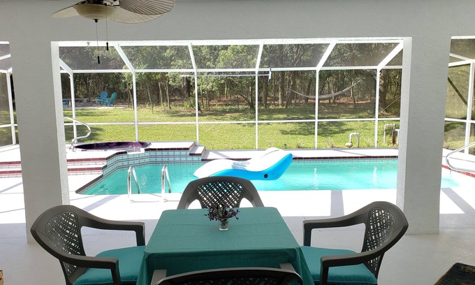 Citrus Hills Casa | Retiro casero espacioso de la piscina