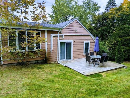 Wayland Casa | Spacious Two Bedroom Apartment