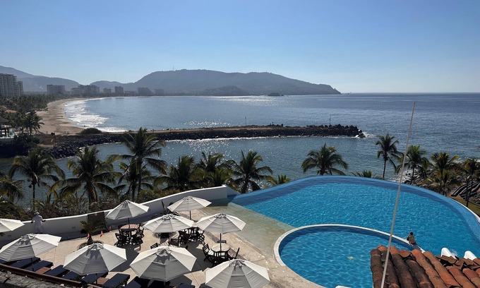 Ixtapa Villa | Villa privada con jacuzzi y vistas espectaculares
