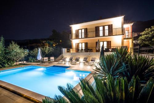 Podstrana Villa | Split-Villas Dalmatica for 12