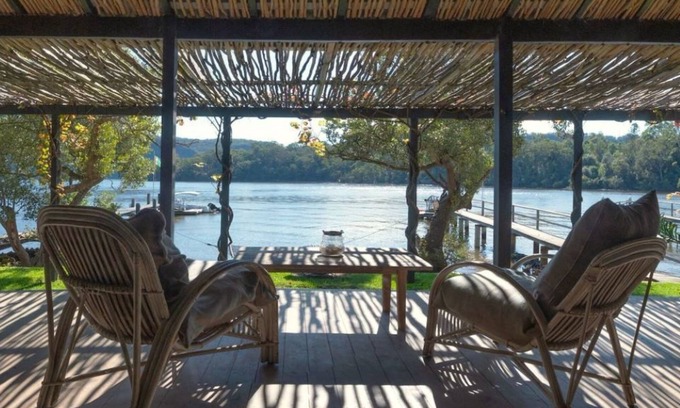 Milsons Passage Cabaña | spring specials .THE MILSON. fireside living HAWKESBURY RIVER - arrive by boat