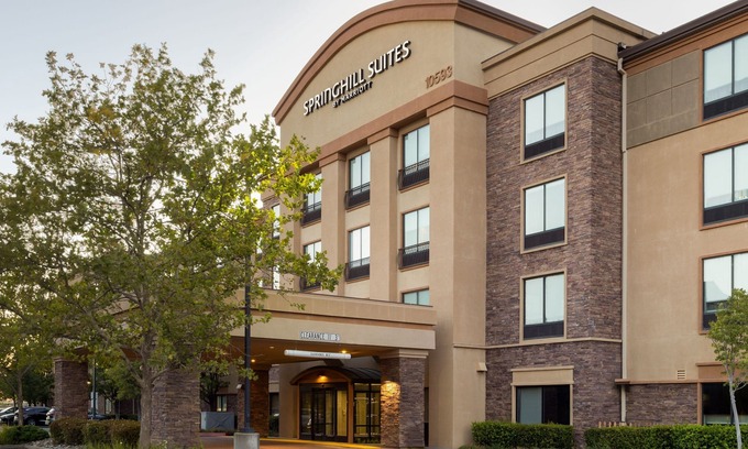 Roseville Hotel | SpringHill Suites by Marriott Roseville