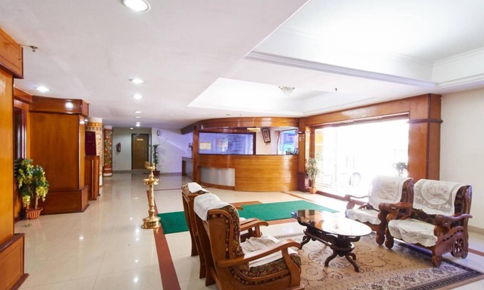 Kuppaayil Hotel | Sree Gokulam Sabari