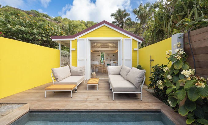 La Grande Montagne Casa | St Barth sea-front one-bedroom property with the comfort of luxury hotel suite.